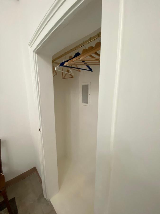 Touristhouse Monopoli 10 Bed & Breakfast ภายนอก รูปภาพ