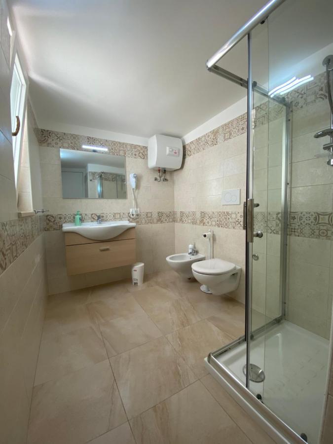 Touristhouse Monopoli 10 Bed & Breakfast ภายนอก รูปภาพ