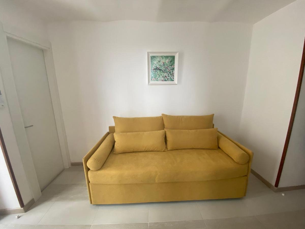 Touristhouse Monopoli 10 Bed & Breakfast ภายนอก รูปภาพ